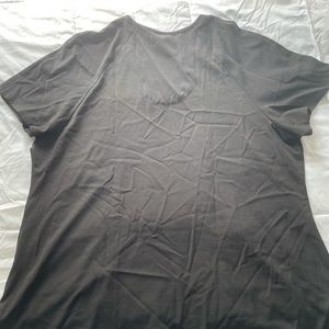 Sketchers scrubs top